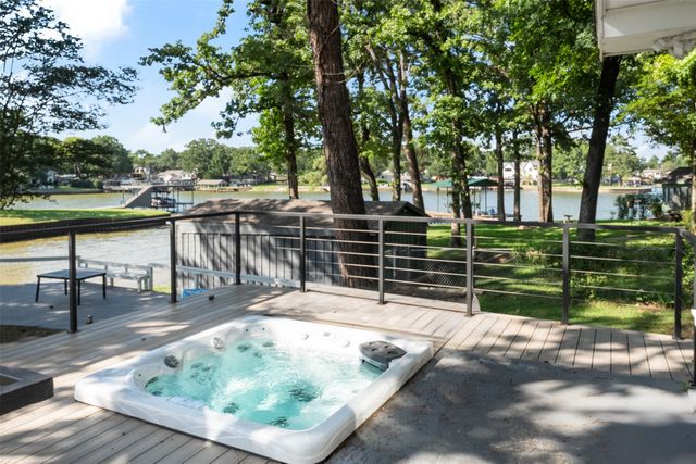 1616 Mona Court, Tool, TX 75143