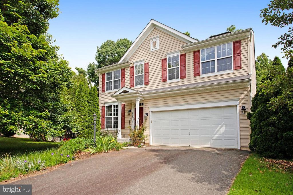 2416 NEABSCO CREEK COURT, Woodbridge, VA 22191