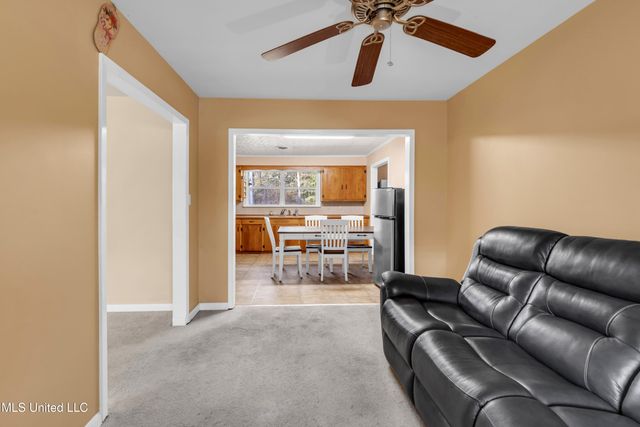 13600 Money Farm Road, Ocean Springs, MS 39564