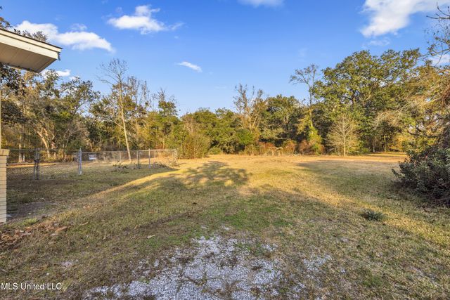 13600 Money Farm Road, Ocean Springs, MS 39564