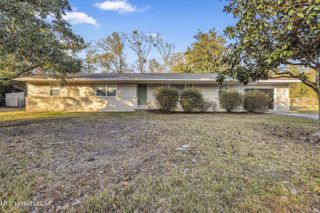 13600 Money Farm Road, Ocean Springs, MS 39564