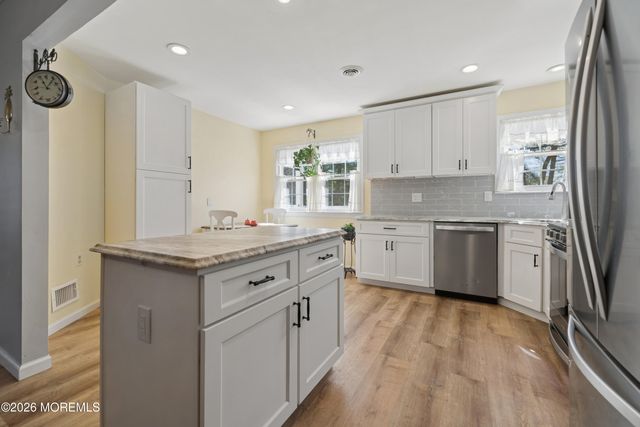 6 Wales Court, Forked River, NJ 08731