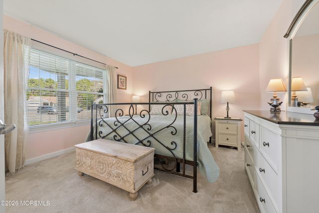 6 Wales Court, Forked River, NJ 08731