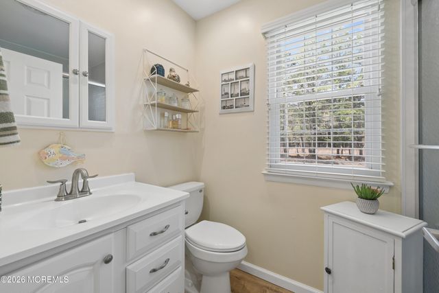 6 Wales Court, Forked River, NJ 08731