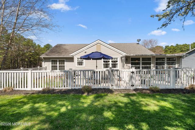 6 Wales Court, Forked River, NJ 08731