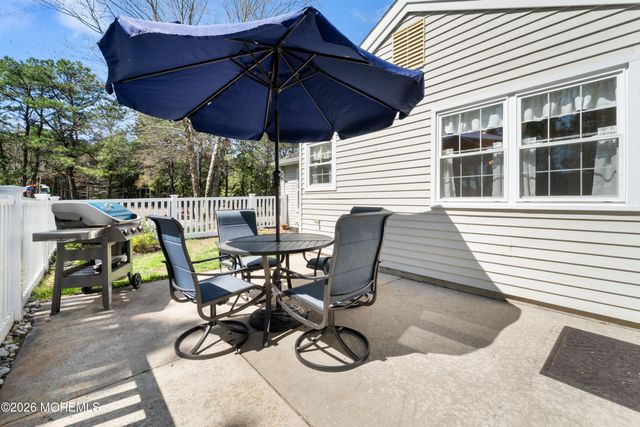 6 Wales Court, Forked River, NJ 08731
