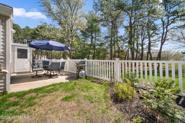 6 Wales Court, Forked River, NJ 08731