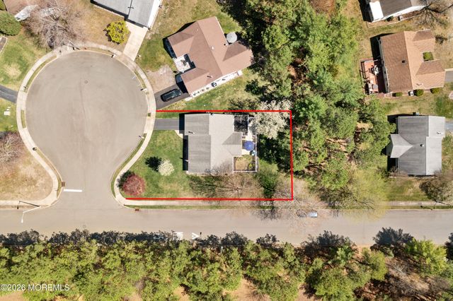 6 Wales Court, Forked River, NJ 08731
