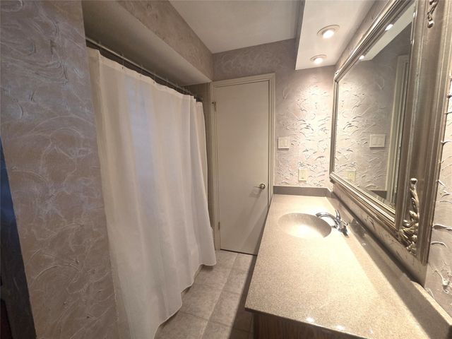 9334 Hunters Creek Drive, Dallas, TX 75243