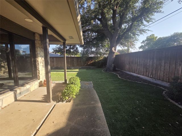 9334 Hunters Creek Drive, Dallas, TX 75243