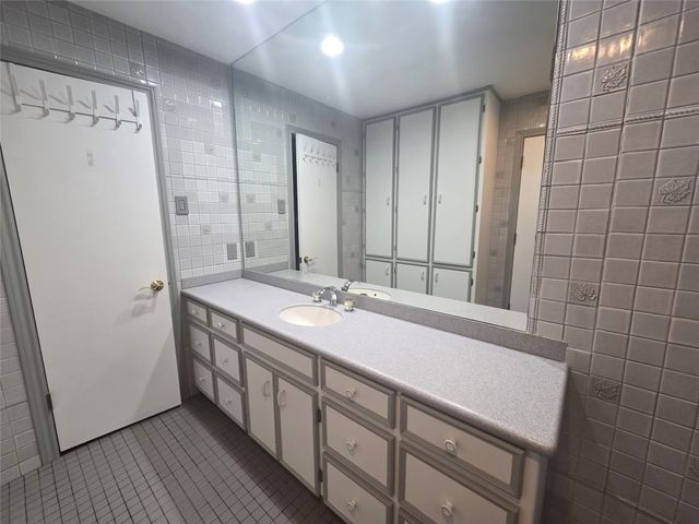 9334 Hunters Creek Drive, Dallas, TX 75243
