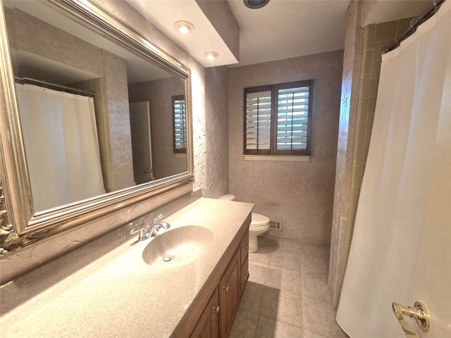 9334 Hunters Creek Drive, Dallas, TX 75243