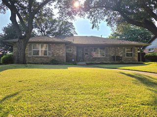 9334 Hunters Creek Drive, Dallas, TX 75243