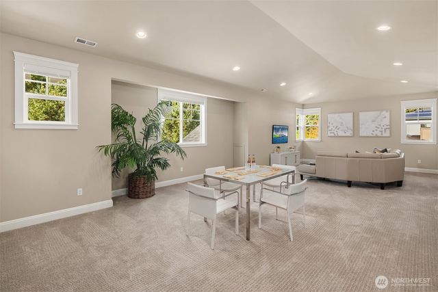 2832 109th Avenue SE, Bellevue, WA 98004