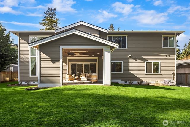 2832 109th Avenue SE, Bellevue, WA 98004