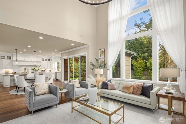 2832 109th Avenue SE, Bellevue, WA 98004