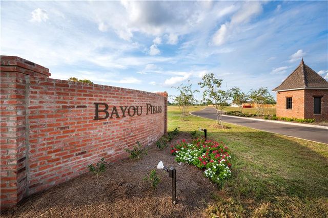3023 Bayou Fields Drive, Alexandria, LA 71303