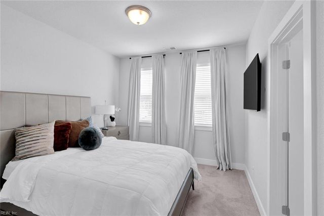 1124 Erin DR, Suffolk, VA 23435