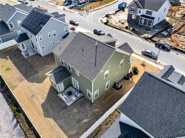 1124 Erin DR, Suffolk, VA 23435