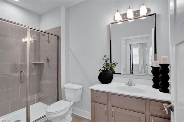 1124 Erin DR, Suffolk, VA 23435