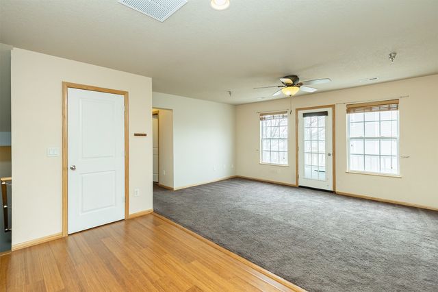 2150 NE 18th Street 112, Grimes, IA 50111