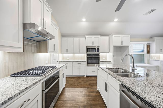 842 Mildren Lane, Fate, TX 75087