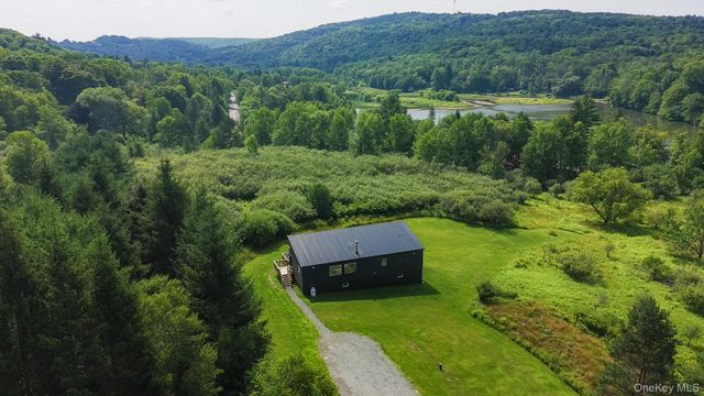 12 Durr Road, Jeffersonville, NY 12748