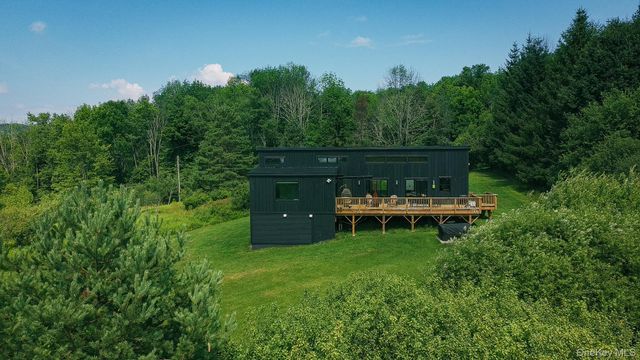 12 Durr Road, Jeffersonville, NY 12748