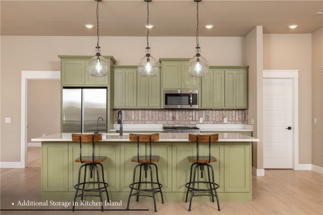 4 Goring Circle, Bella Vista, AR 72714