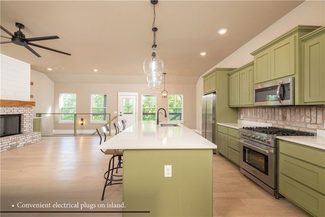 4 Goring Circle, Bella Vista, AR 72714