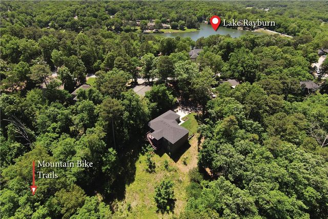4 Goring Circle, Bella Vista, AR 72714