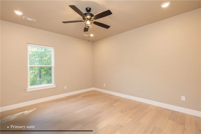 4 Goring Circle, Bella Vista, AR 72714