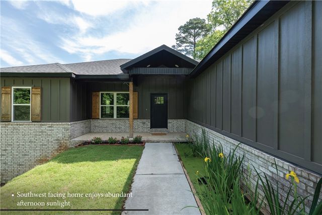 4 Goring Circle, Bella Vista, AR 72714