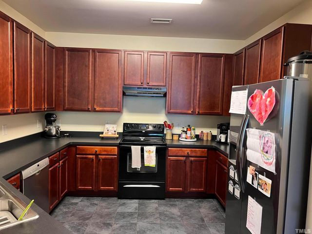 124 Longchamp Lane, Cary, NC 27519