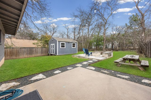 11301 Oakwood DR A, Austin, TX 78753