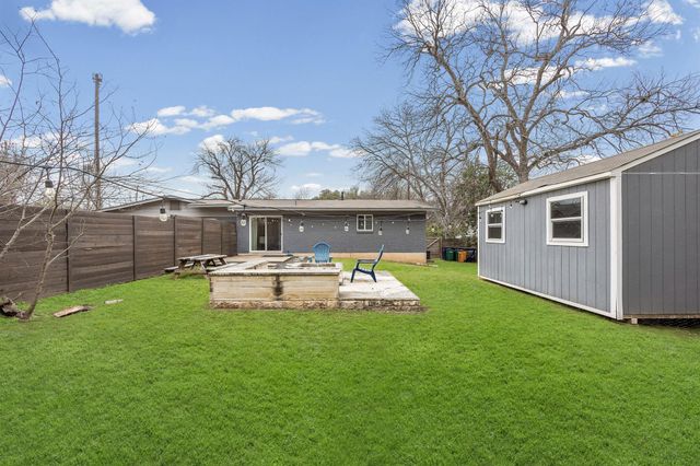 11301 Oakwood DR A, Austin, TX 78753