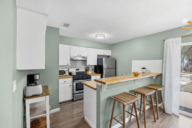 11301 Oakwood DR A, Austin, TX 78753