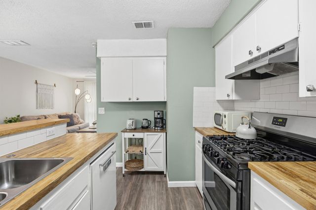 11301 Oakwood DR A, Austin, TX 78753