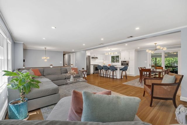 19 Marked Tree, Needham, MA 02492
