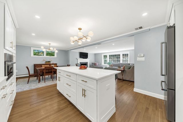 19 Marked Tree, Needham, MA 02492