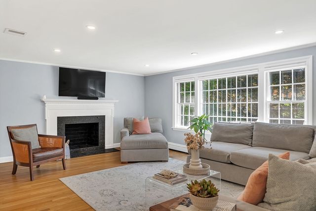 19 Marked Tree, Needham, MA 02492