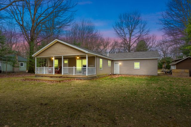08311 W Shore Drive, Columbia Twp, MI 49056