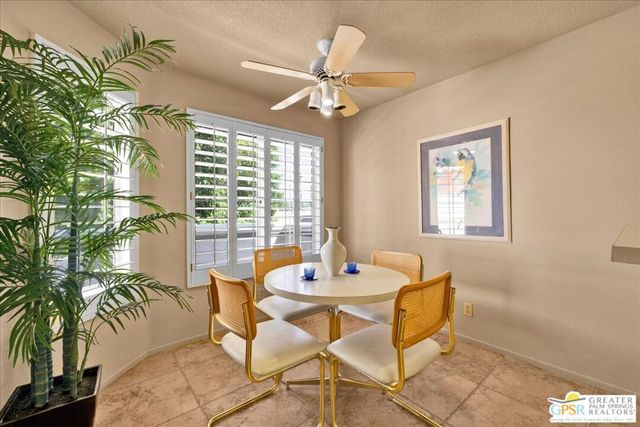 688 Vista Lago Circle, Palm Desert, CA 92211