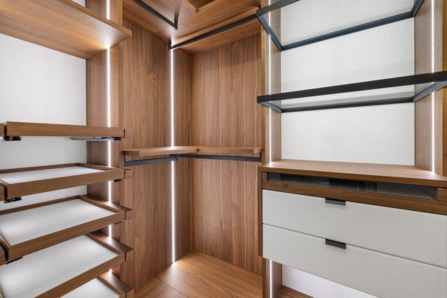 44 East Ave 2807, Austin, TX 78701