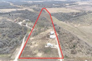 2690 County Road 466, Elgin, TX 78621