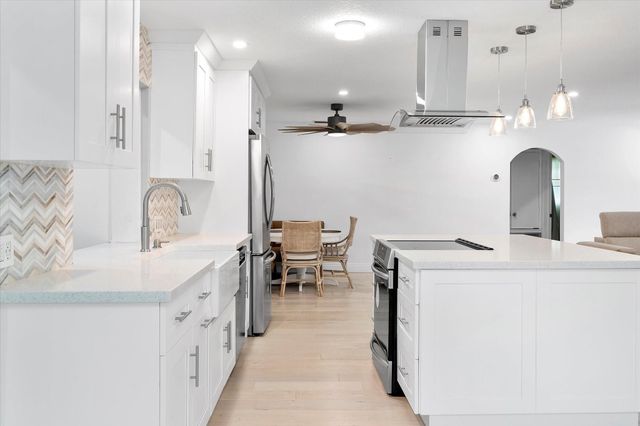 4980 SW 8th Ct, Margate, FL 33068