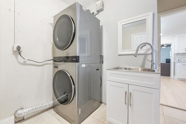 4980 SW 8th Ct, Margate, FL 33068