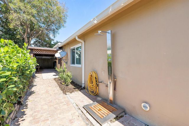 4980 SW 8th Ct, Margate, FL 33068