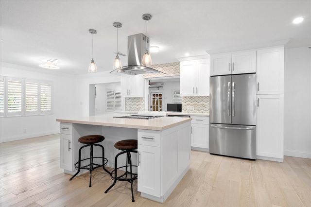 4980 SW 8th Ct, Margate, FL 33068