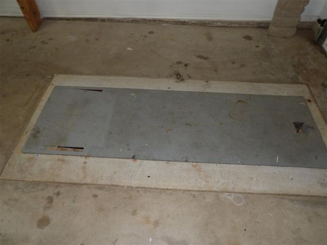 4405 Apple Blossom Circle, Moore, OK 73160